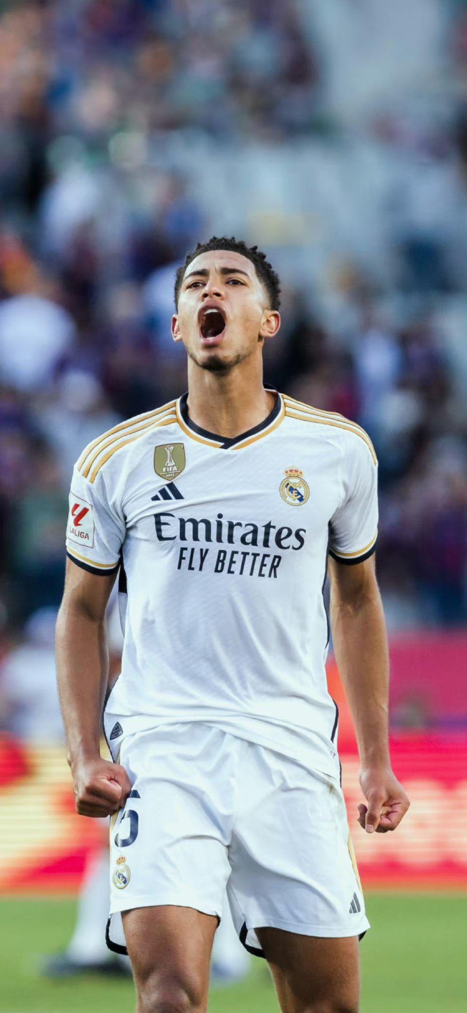 欧冠积分榜：阿森纳继续全胜领跑，拜仁3分之差位列第二（欧冠积分形势：阿森纳保持全胜稳居榜首，拜仁落后3分暂列第二）