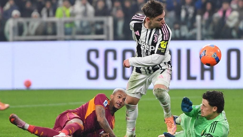 也是上到樊振东大师课了！小胖齐祖上海弄堂里打乒乓（樊振东大师课开讲：小胖携齐祖在上海弄堂切磋乒乓）