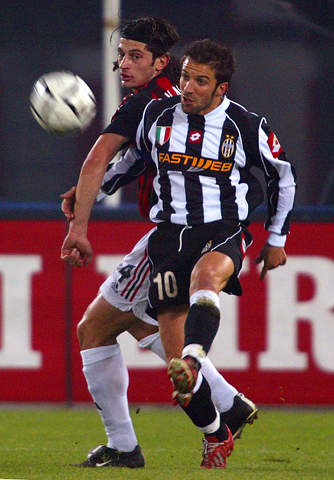 罗体：莫拉塔与妻子再陷情感危机，两人都删了简介中对方信息（罗马体育报：莫拉塔与妻子再现感情危机，二人已从简介移除彼此信息）