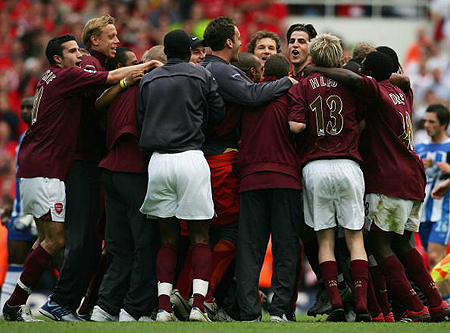 邮报：曼联计划明年夏天在北欧与雷克瑟姆进行季前友谊赛